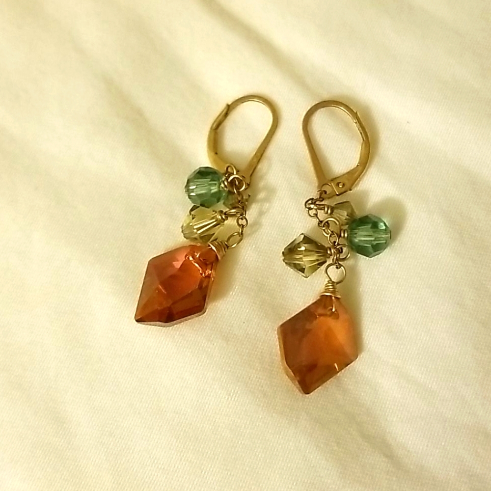 Vintage botique earnings